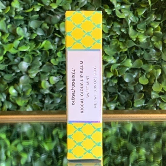 Refreshments Kissalicious Lip Balm Sweet Mint | NEW - Picture 3 of 9